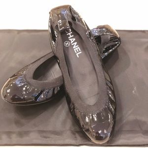 Chanel black leather flats ballerina